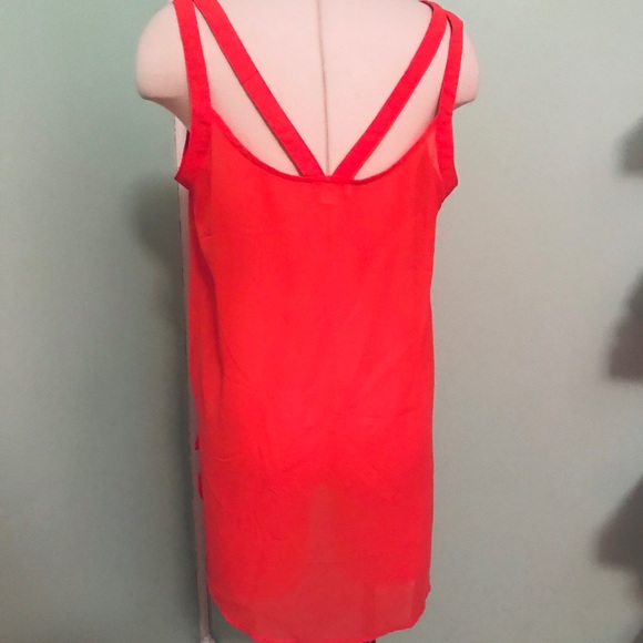 Coral Strap Tank w/ Front Pockets Sheer Hi-Low Cut - Picture 4 of 8
